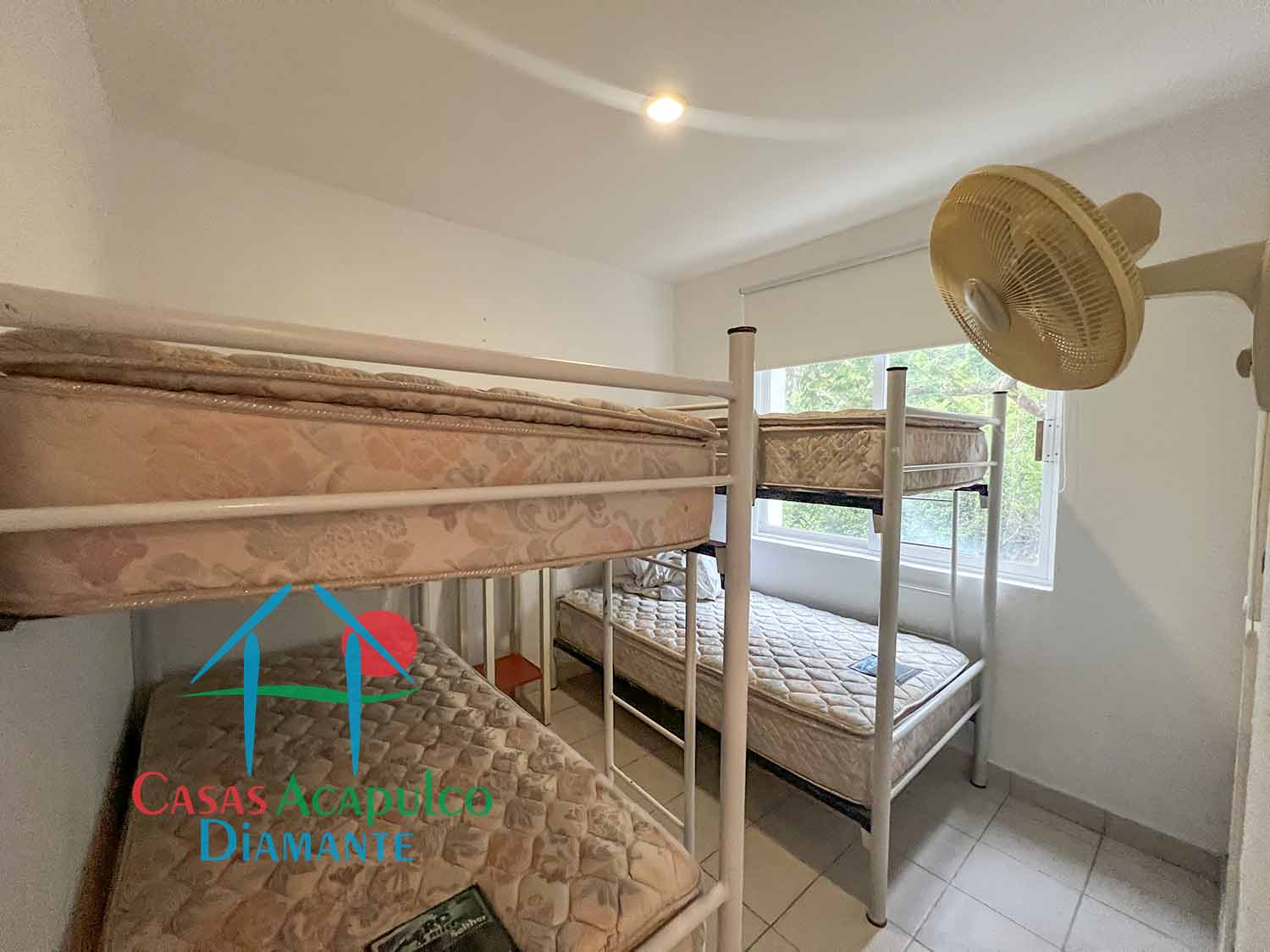 Brisas Diamante T2 119 - Recámara uno 1